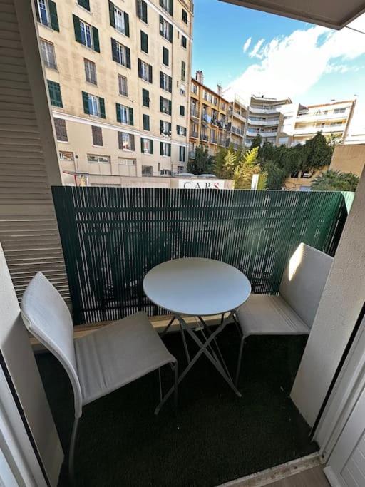 Joli F2, 7 Min De La Gare Appartement Cannes Buitenkant foto